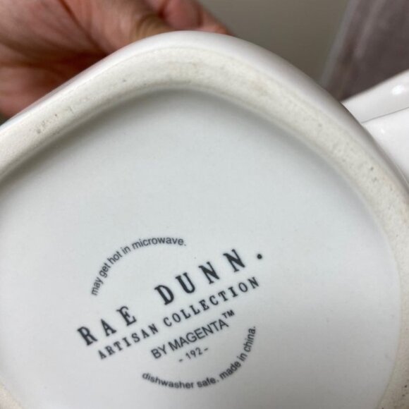 Rae Dunn Mug "WORLD'S BEST MOM" Ceramic  New Without Tags! - Picture 2 of 3